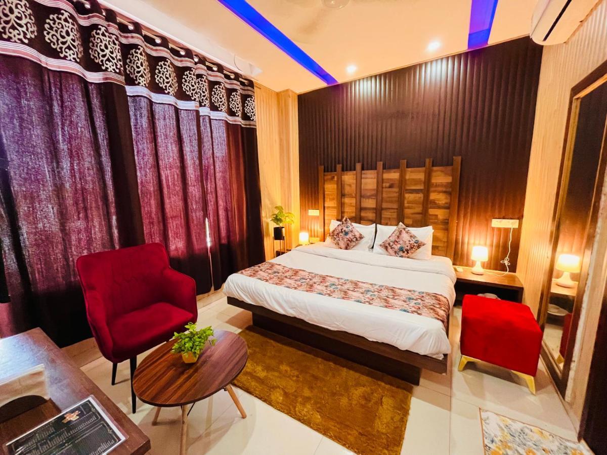 Hotel Pearl Grand, Zirakpur - Top Rated & Most Awarded Property In Tricity Chandīgarh Exterior foto